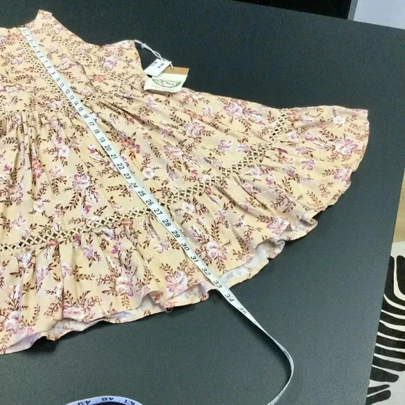 Sunday Mi Amor Womens Small Mini Dress Tan Rose Print Open Back Sleeveless NWT - Picture 6 of 10